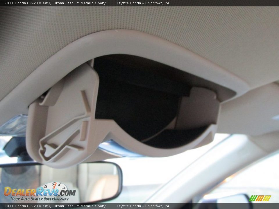 2011 Honda CR-V LX 4WD Urban Titanium Metallic / Ivory Photo #13