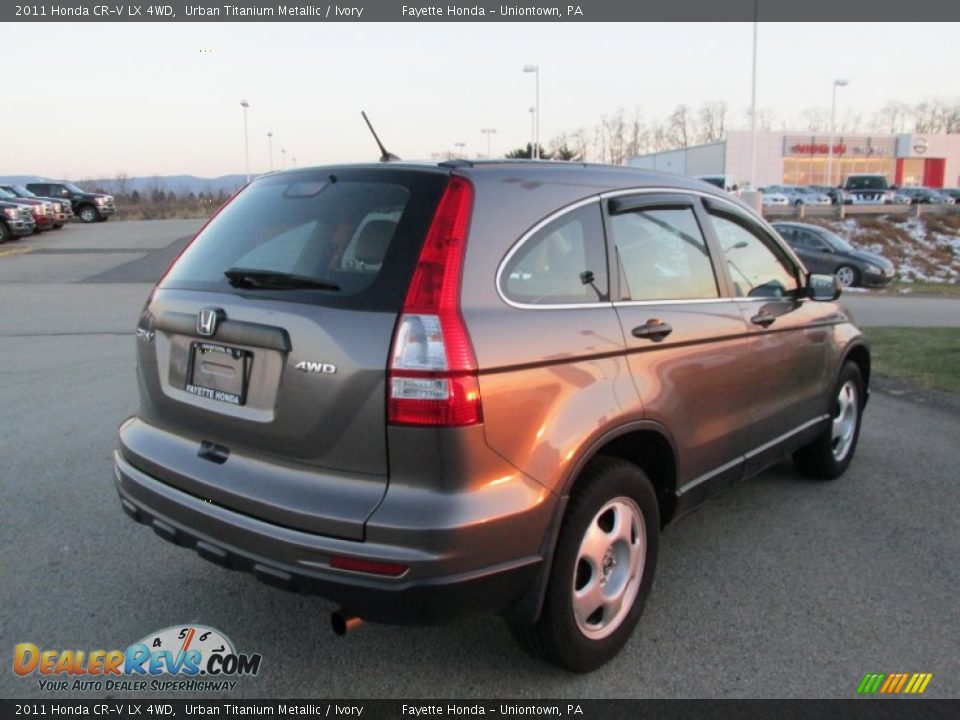 2011 Honda CR-V LX 4WD Urban Titanium Metallic / Ivory Photo #17