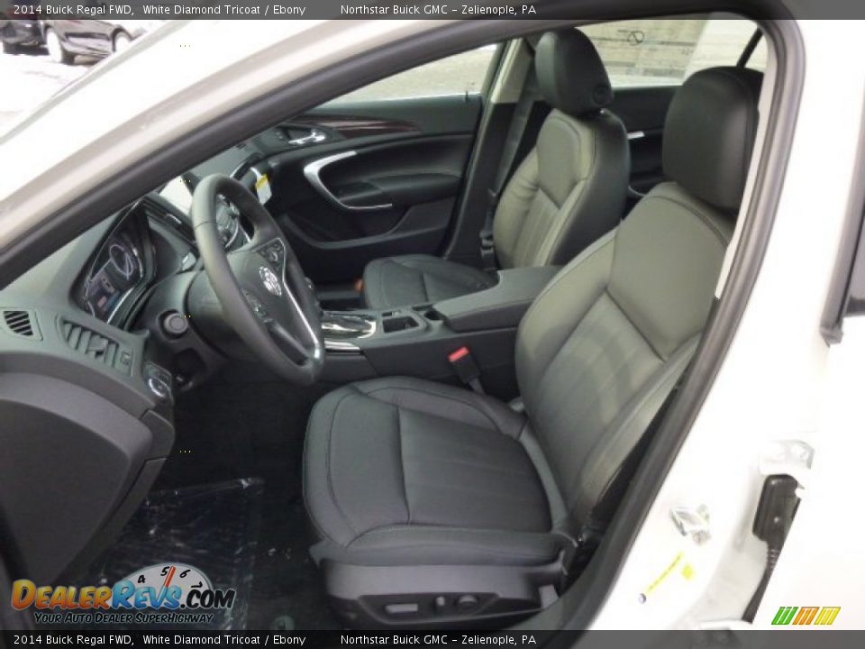 Front Seat of 2014 Buick Regal FWD Photo #10