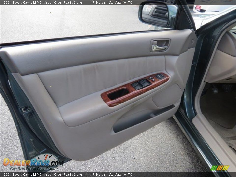 2004 Toyota Camry LE V6 Aspen Green Pearl / Stone Photo #10