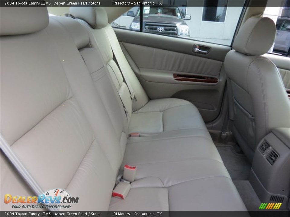 2004 Toyota Camry LE V6 Aspen Green Pearl / Stone Photo #14