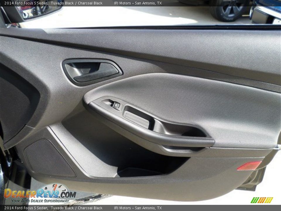 2014 Ford Focus S Sedan Tuxedo Black / Charcoal Black Photo #10