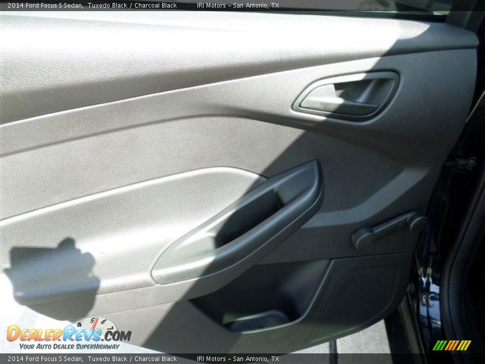2014 Ford Focus S Sedan Tuxedo Black / Charcoal Black Photo #14