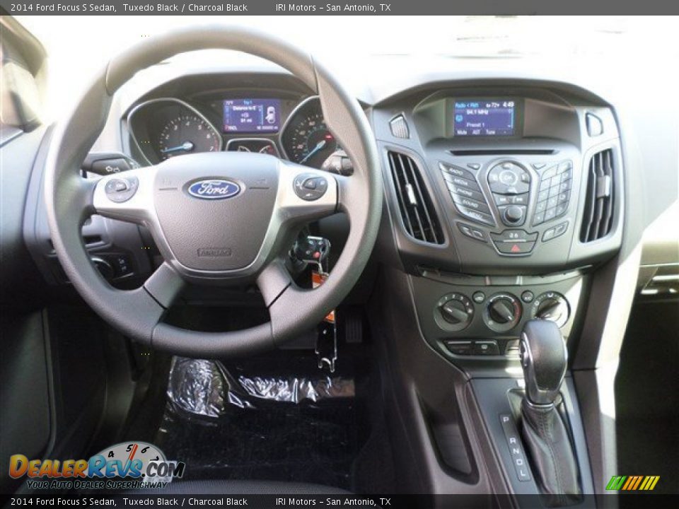 2014 Ford Focus S Sedan Tuxedo Black / Charcoal Black Photo #16