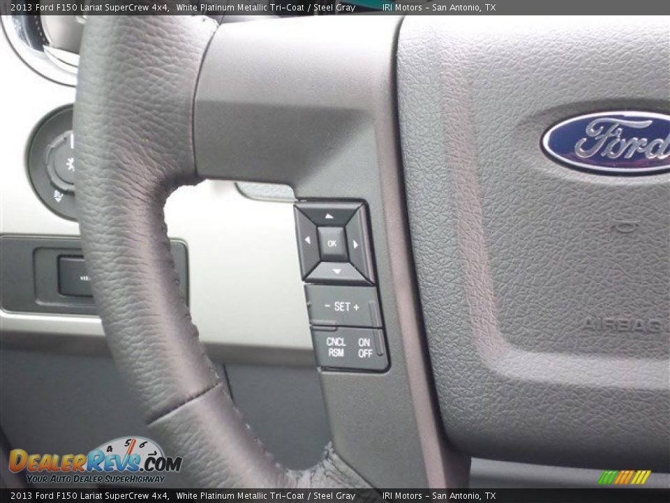 2013 Ford F150 Lariat SuperCrew 4x4 White Platinum Metallic Tri-Coat / Steel Gray Photo #17