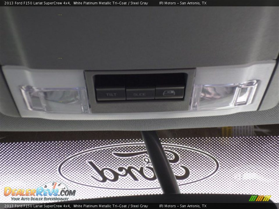 2013 Ford F150 Lariat SuperCrew 4x4 White Platinum Metallic Tri-Coat / Steel Gray Photo #19
