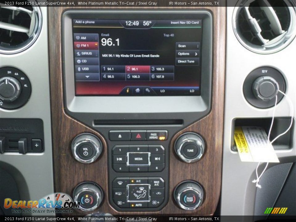 2013 Ford F150 Lariat SuperCrew 4x4 White Platinum Metallic Tri-Coat / Steel Gray Photo #20