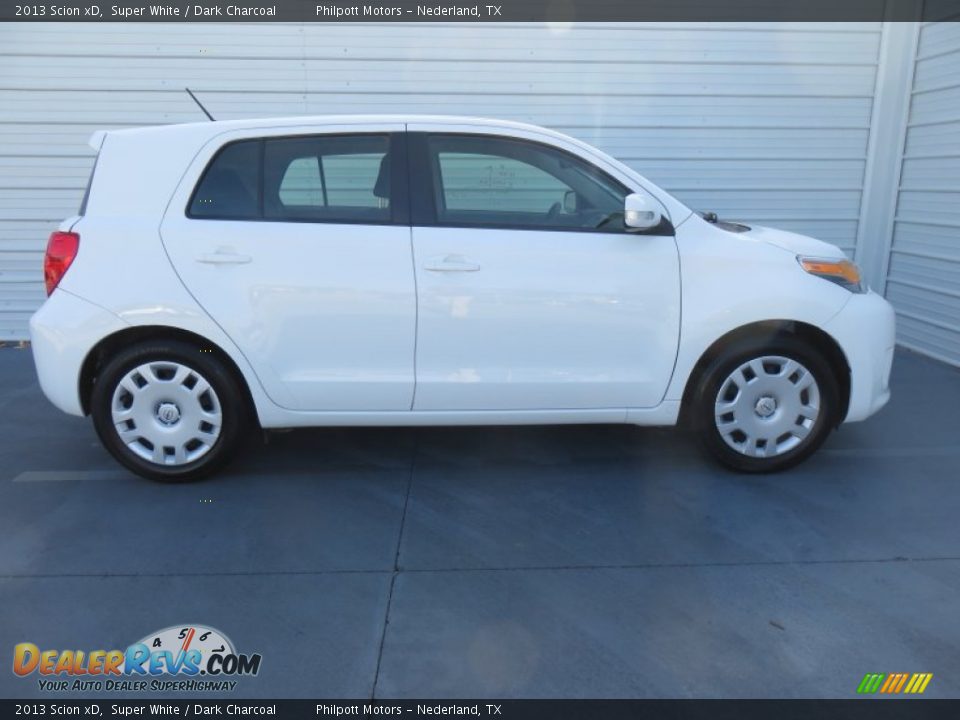 2013 Scion xD Super White / Dark Charcoal Photo #3