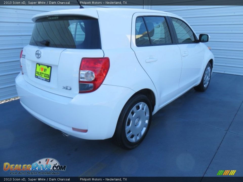 2013 Scion xD Super White / Dark Charcoal Photo #4