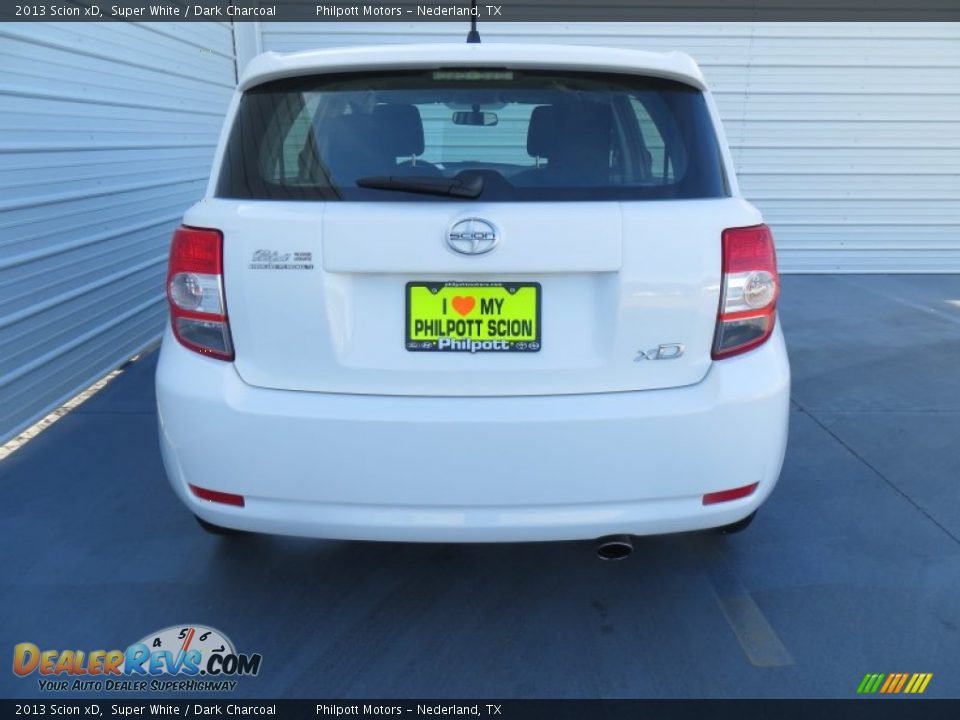 2013 Scion xD Super White / Dark Charcoal Photo #5