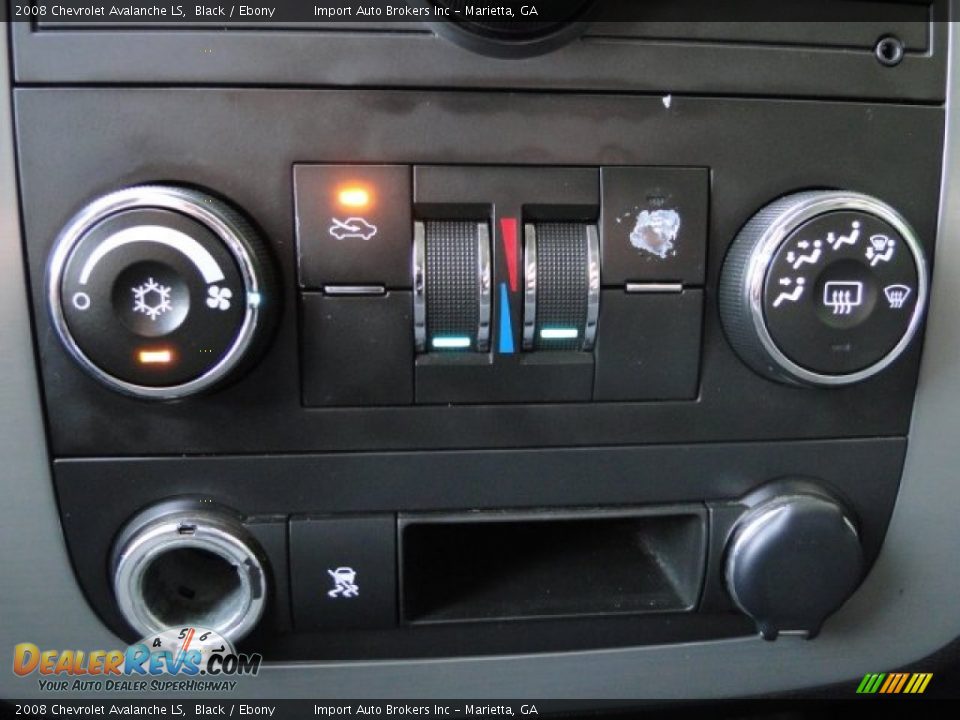 2008 Chevrolet Avalanche LS Black / Ebony Photo #30