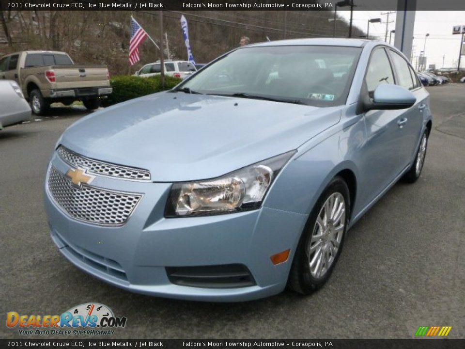 Front 3/4 View of 2011 Chevrolet Cruze ECO Photo #6