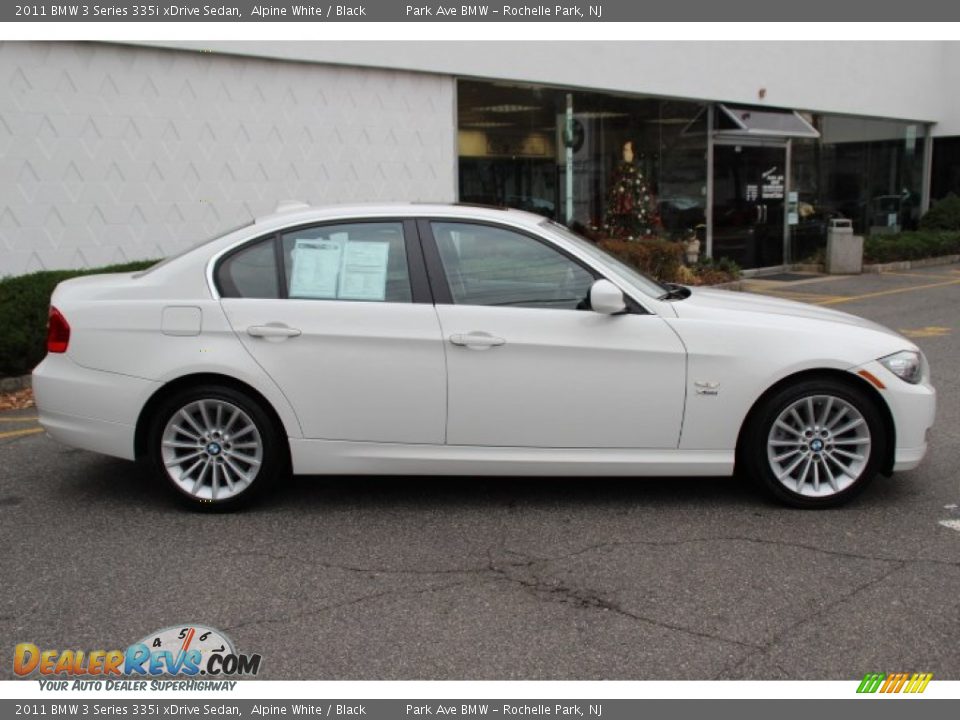 2011 BMW 3 Series 335i xDrive Sedan Alpine White / Black Photo #2
