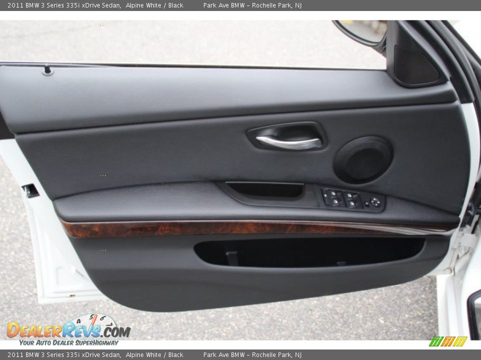 2011 BMW 3 Series 335i xDrive Sedan Alpine White / Black Photo #8