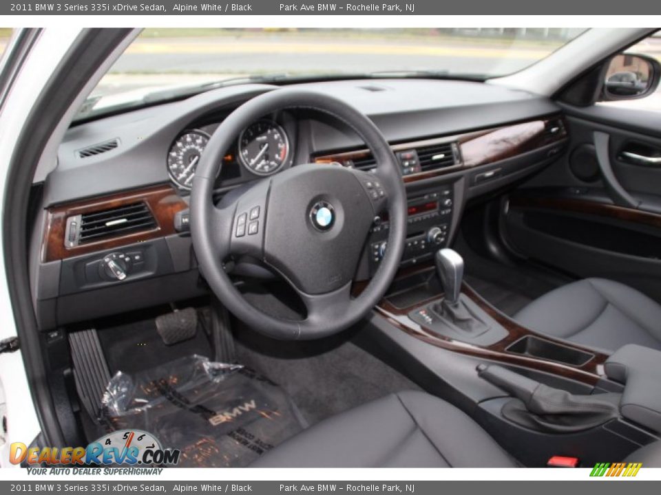 2011 BMW 3 Series 335i xDrive Sedan Alpine White / Black Photo #9