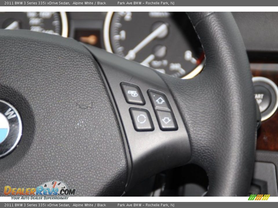 2011 BMW 3 Series 335i xDrive Sedan Alpine White / Black Photo #17