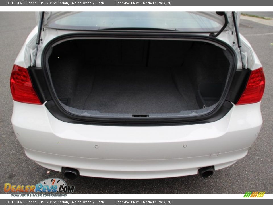 2011 BMW 3 Series 335i xDrive Sedan Alpine White / Black Photo #20