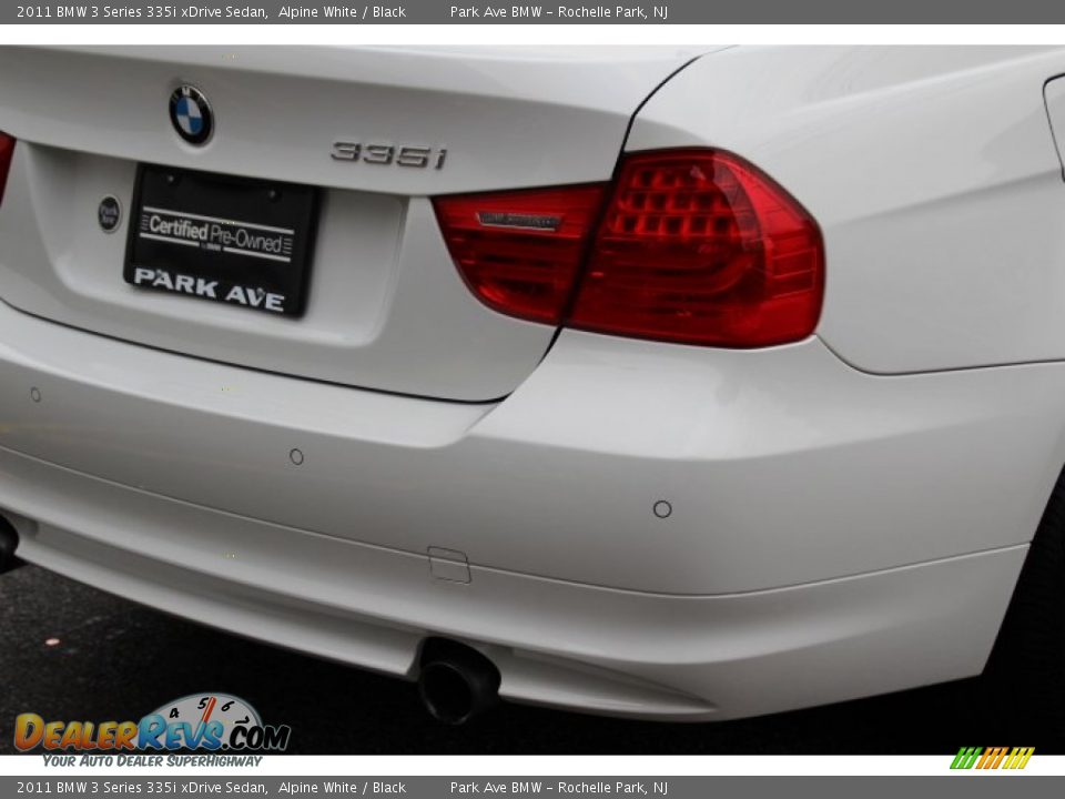 2011 BMW 3 Series 335i xDrive Sedan Alpine White / Black Photo #21