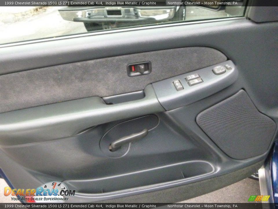 1999 Chevrolet Silverado 1500 LS Z71 Extended Cab 4x4 Indigo Blue Metallic / Graphite Photo #10