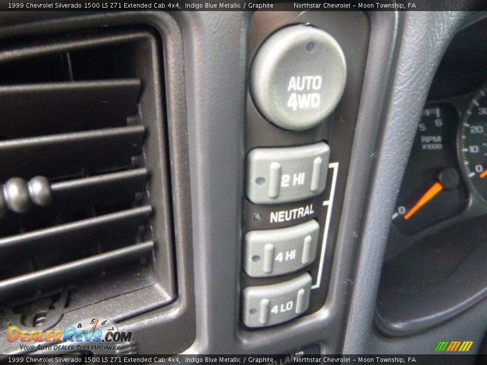 1999 Chevrolet Silverado 1500 LS Z71 Extended Cab 4x4 Indigo Blue Metallic / Graphite Photo #11