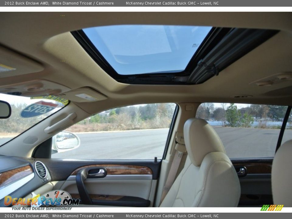 2012 Buick Enclave AWD White Diamond Tricoat / Cashmere Photo #12