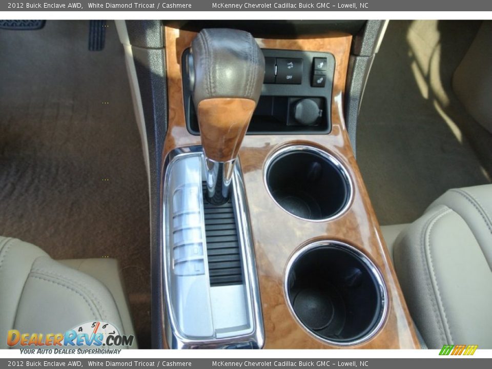 2012 Buick Enclave AWD White Diamond Tricoat / Cashmere Photo #13