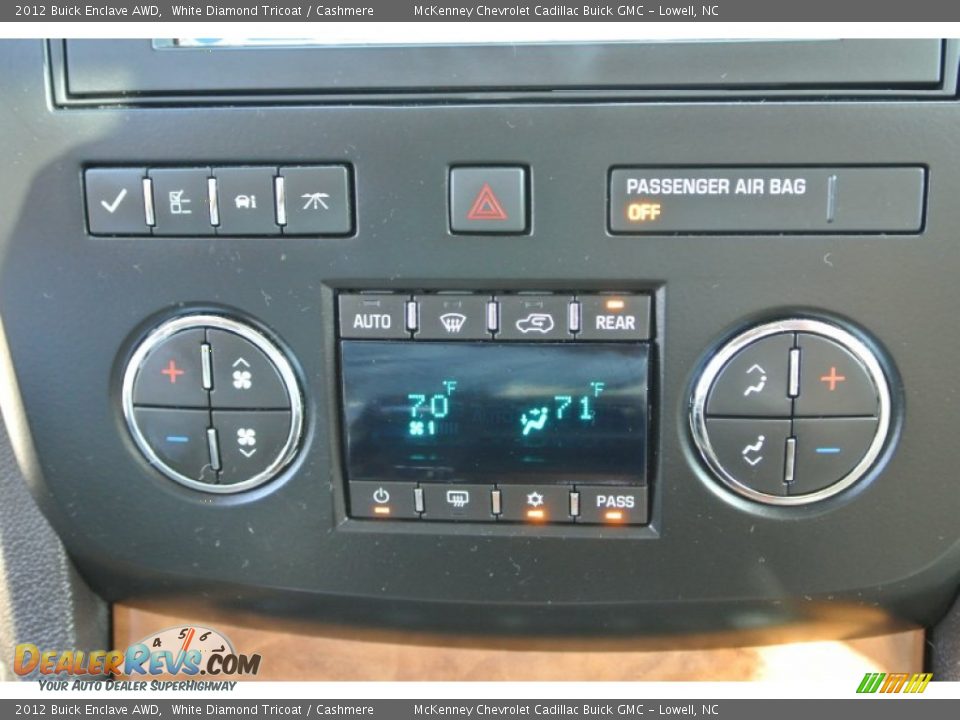 2012 Buick Enclave AWD White Diamond Tricoat / Cashmere Photo #15