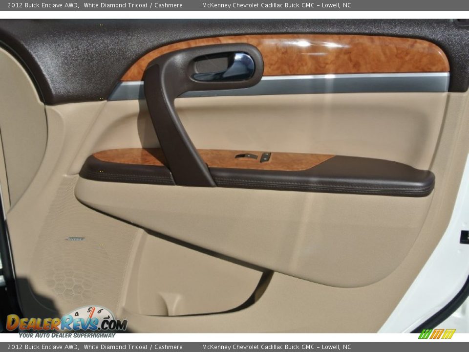 2012 Buick Enclave AWD White Diamond Tricoat / Cashmere Photo #25