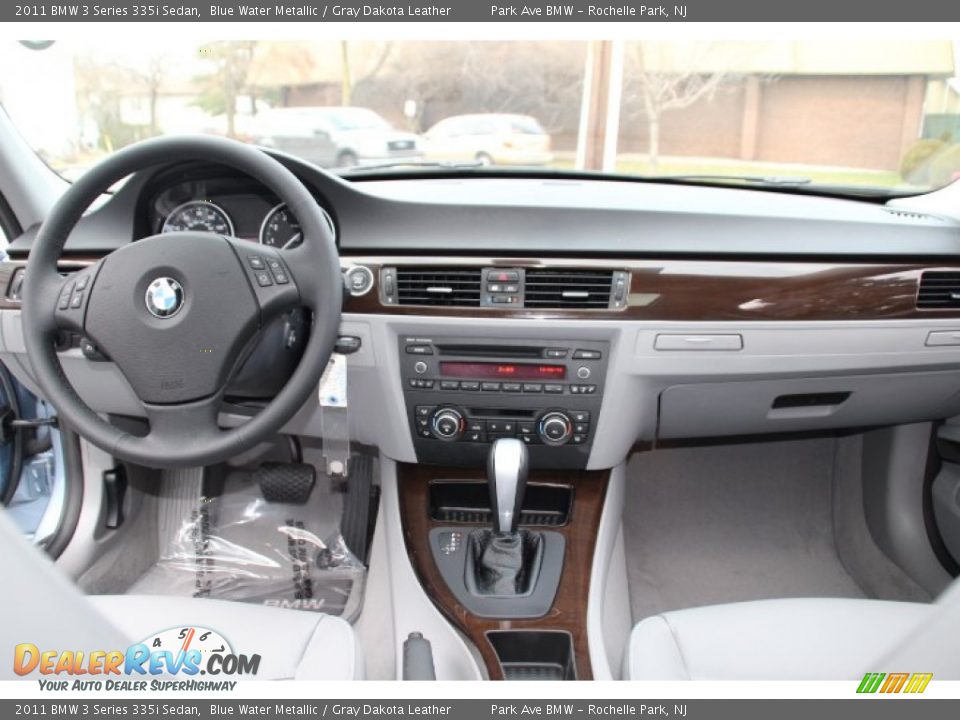 2011 BMW 3 Series 335i Sedan Blue Water Metallic / Gray Dakota Leather Photo #12