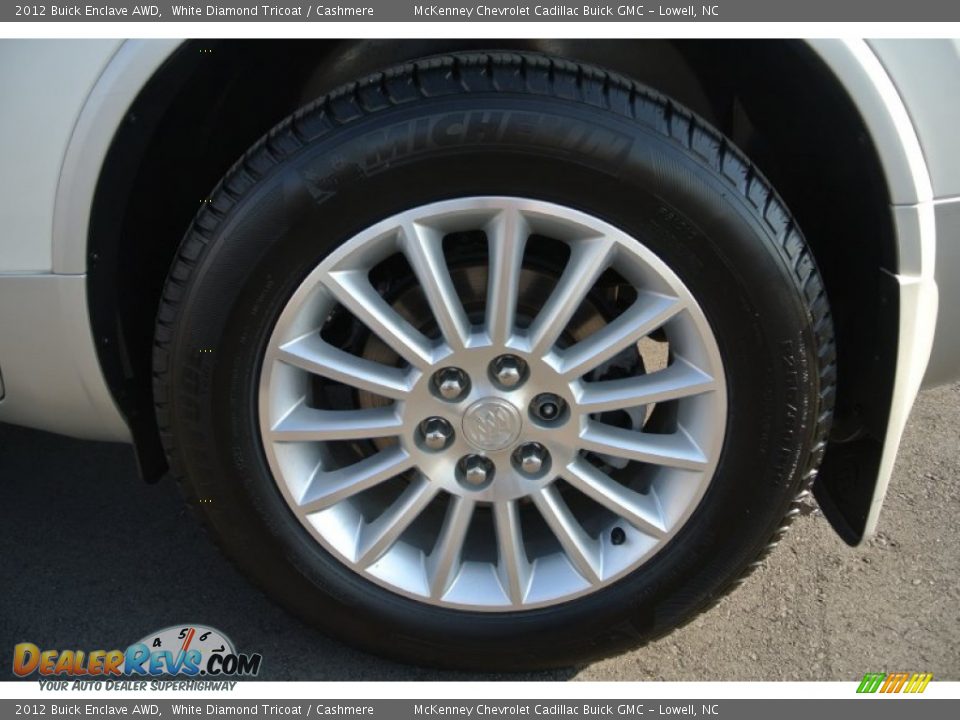 2012 Buick Enclave AWD White Diamond Tricoat / Cashmere Photo #28