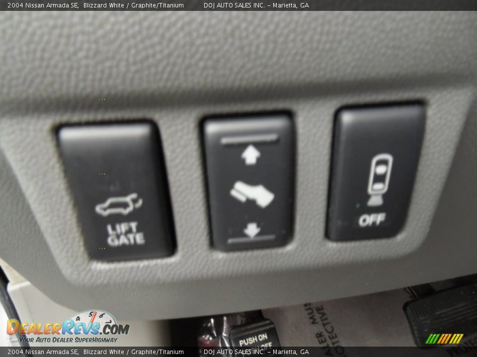 2004 Nissan Armada SE Blizzard White / Graphite/Titanium Photo #26