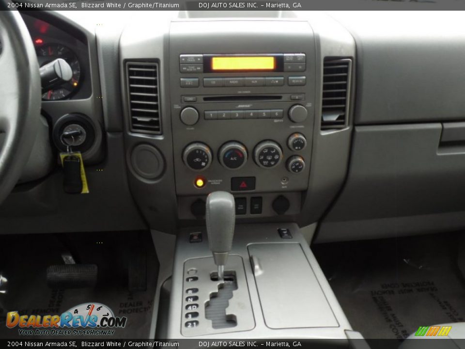 2004 Nissan Armada SE Blizzard White / Graphite/Titanium Photo #29