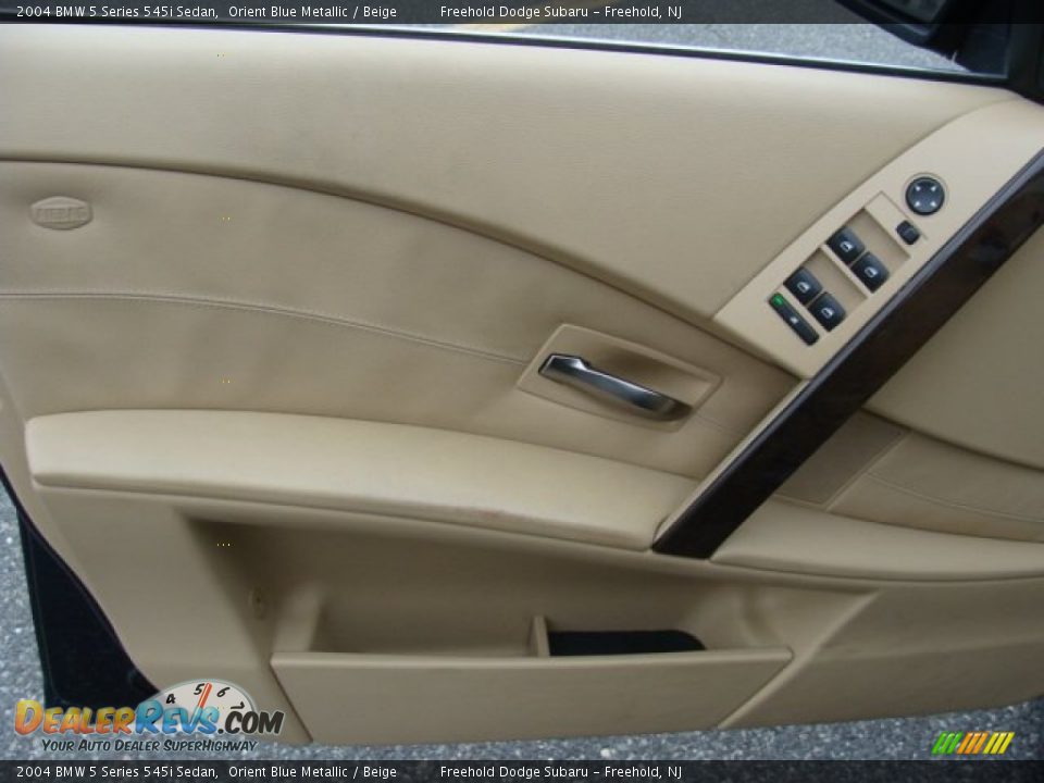 2004 BMW 5 Series 545i Sedan Orient Blue Metallic / Beige Photo #12
