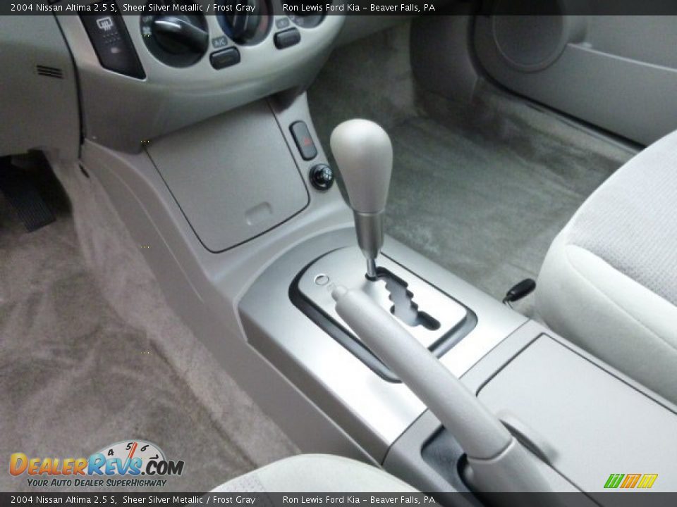 2004 Nissan Altima 2.5 S Sheer Silver Metallic / Frost Gray Photo #17