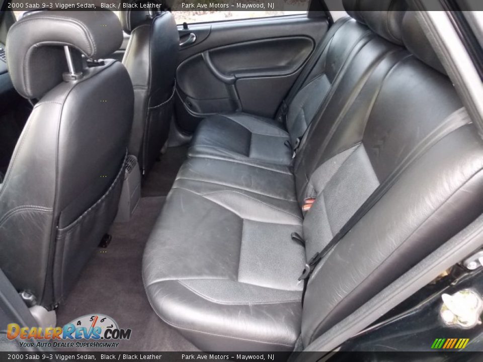 Rear Seat of 2000 Saab 9-3 Viggen Sedan Photo #16