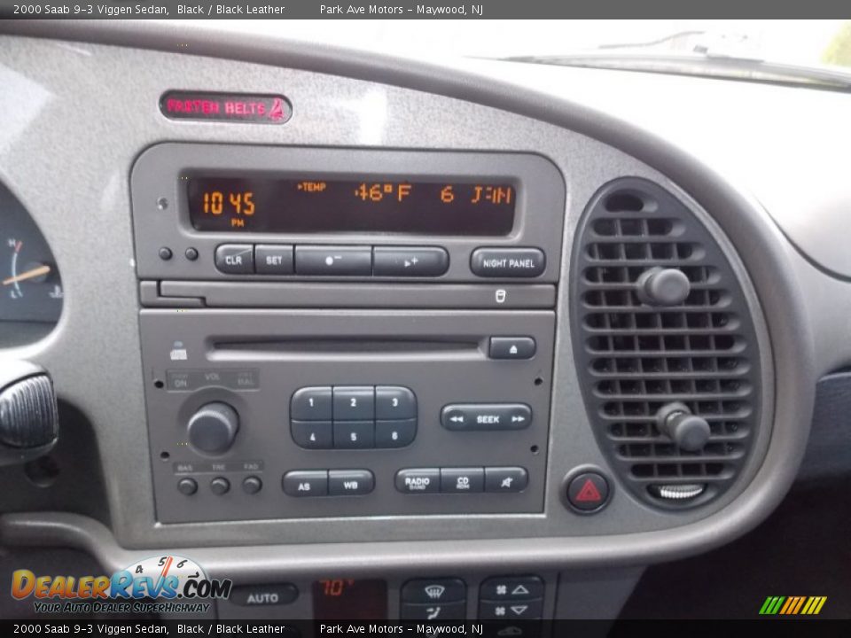 Controls of 2000 Saab 9-3 Viggen Sedan Photo #31