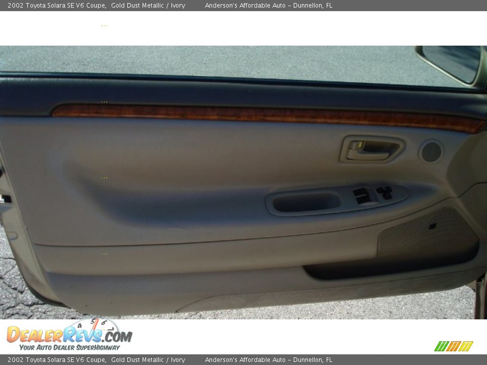 2002 Toyota Solara SE V6 Coupe Gold Dust Metallic / Ivory Photo #9