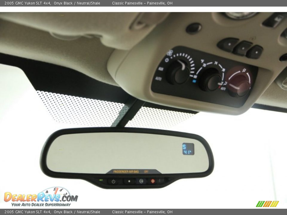 2005 GMC Yukon SLT 4x4 Onyx Black / Neutral/Shale Photo #10