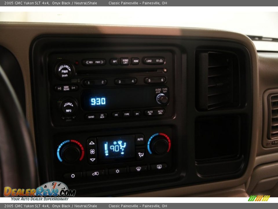2005 GMC Yukon SLT 4x4 Onyx Black / Neutral/Shale Photo #11
