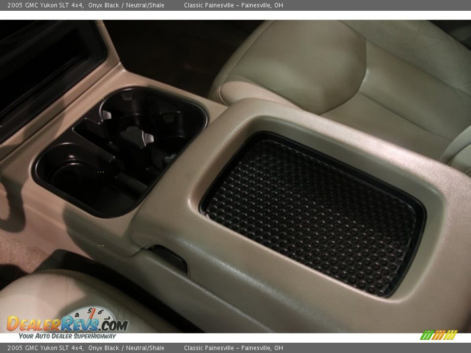 2005 GMC Yukon SLT 4x4 Onyx Black / Neutral/Shale Photo #13