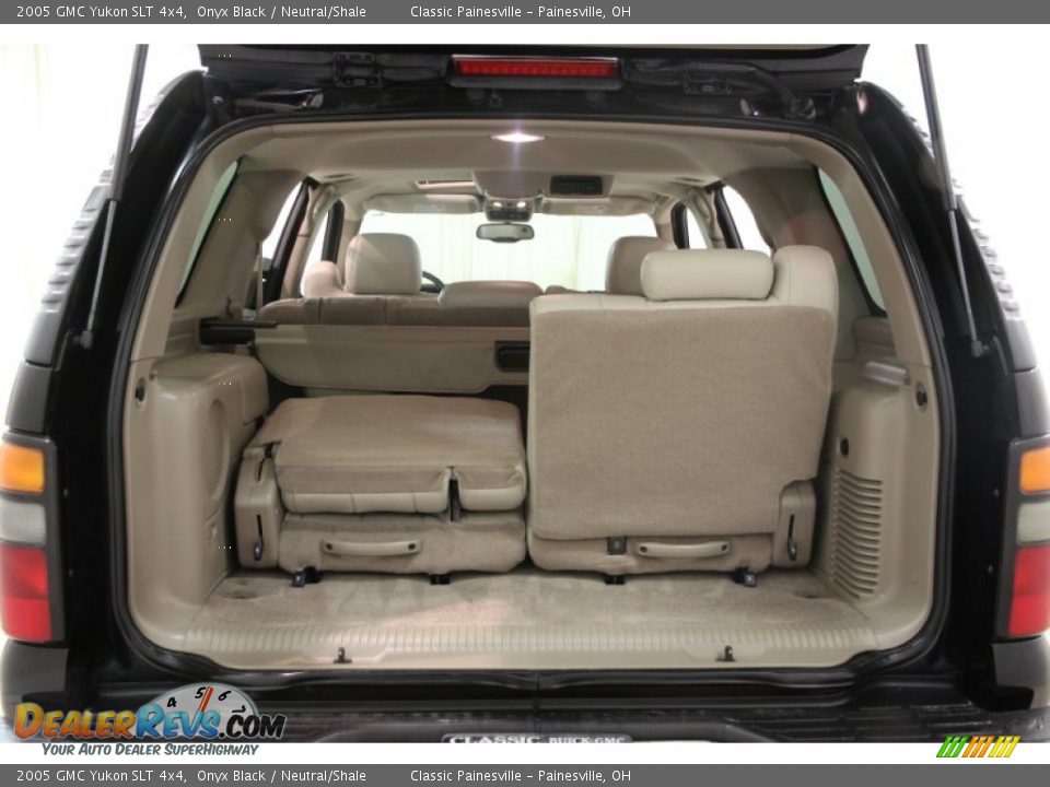 2005 GMC Yukon SLT 4x4 Onyx Black / Neutral/Shale Photo #22