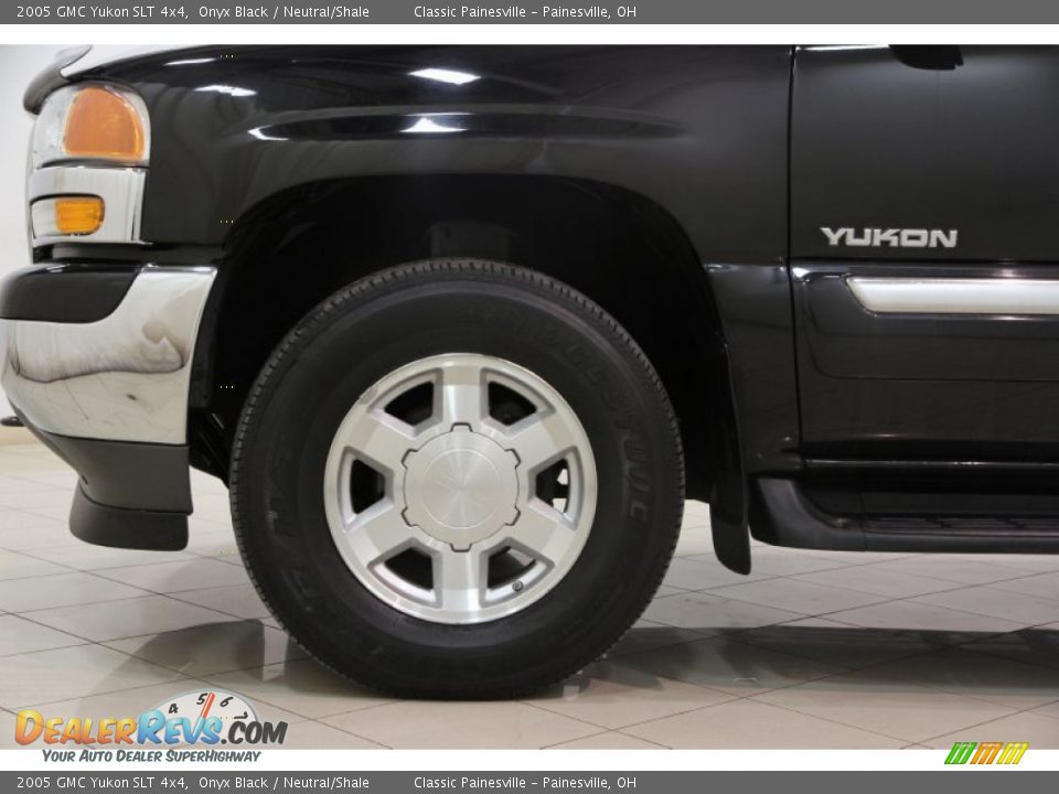 2005 GMC Yukon SLT 4x4 Onyx Black / Neutral/Shale Photo #24