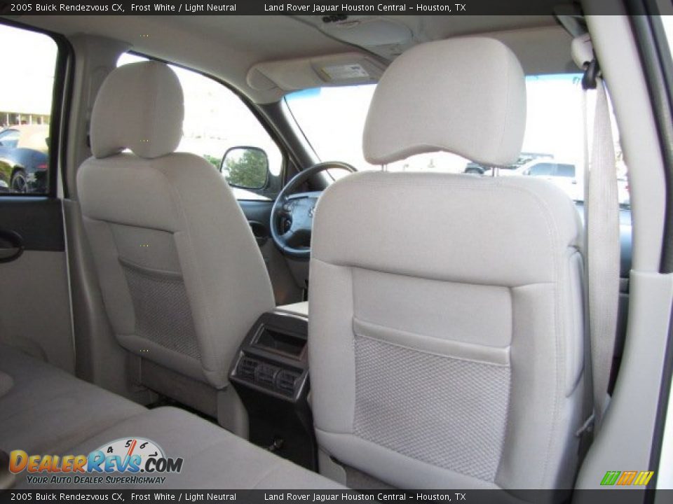 2005 Buick Rendezvous CX Frost White / Light Neutral Photo #29
