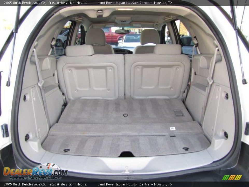 2005 Buick Rendezvous CX Frost White / Light Neutral Photo #33