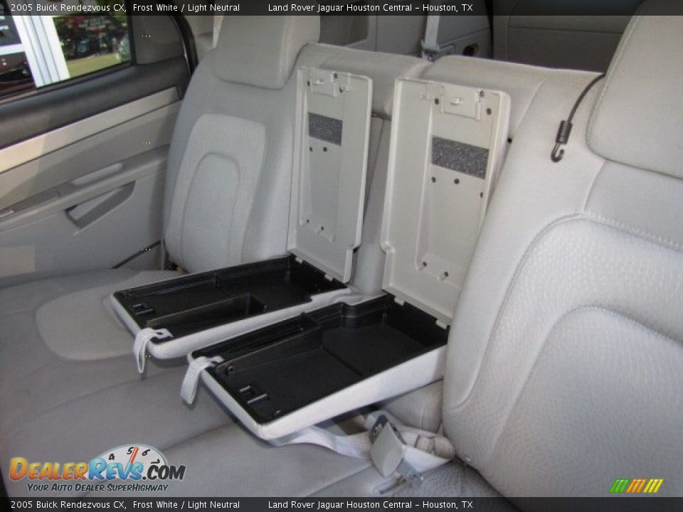 2005 Buick Rendezvous CX Frost White / Light Neutral Photo #34