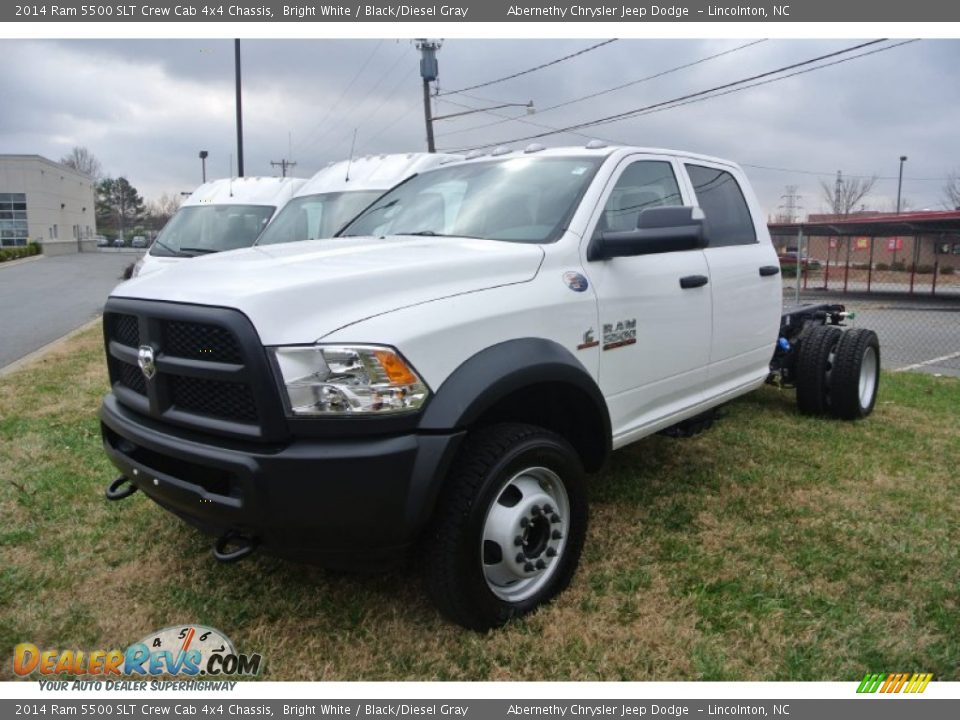 2014 Ram 5500 SLT Crew Cab 4x4 Chassis Bright White / Black/Diesel Gray Photo #1