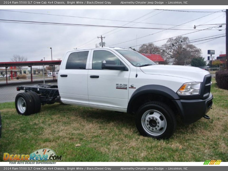 2014 Ram 5500 SLT Crew Cab 4x4 Chassis Bright White / Black/Diesel Gray Photo #6