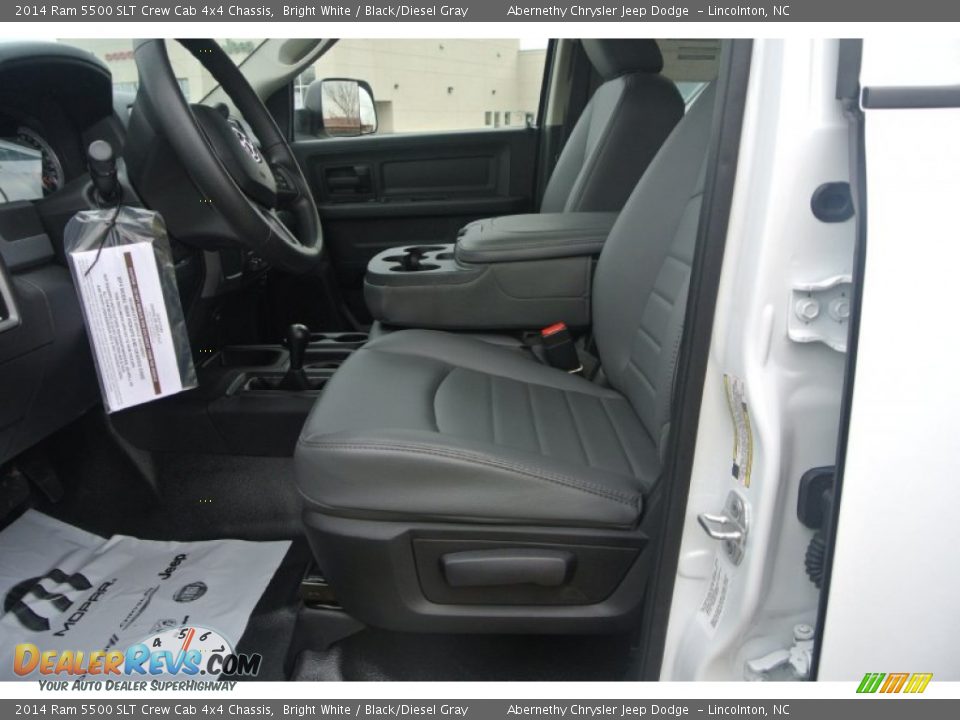 2014 Ram 5500 SLT Crew Cab 4x4 Chassis Bright White / Black/Diesel Gray Photo #8