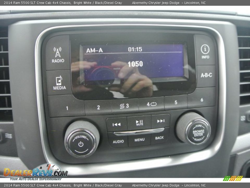 2014 Ram 5500 SLT Crew Cab 4x4 Chassis Bright White / Black/Diesel Gray Photo #10