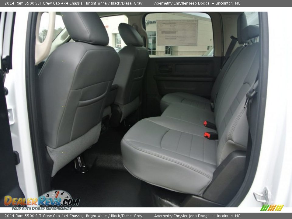 2014 Ram 5500 SLT Crew Cab 4x4 Chassis Bright White / Black/Diesel Gray Photo #14